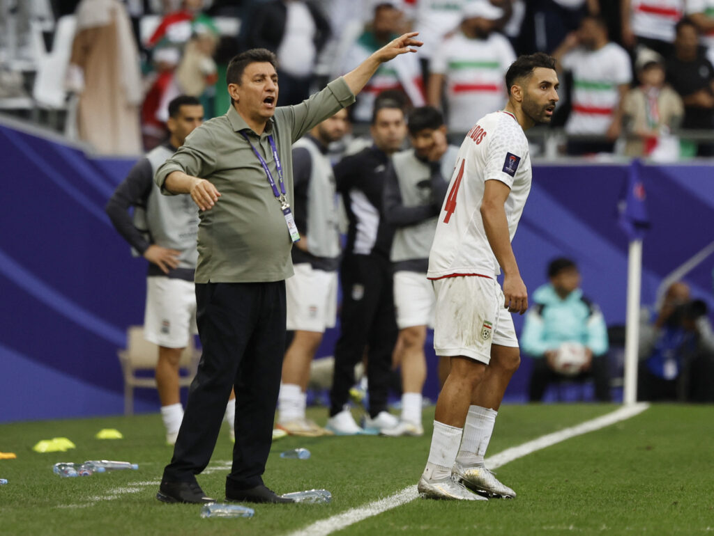 Ghalenoei and Ghoddos on touchline